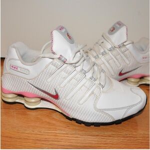 NIKE SHOX SNEAKERS SIZE 10.5
